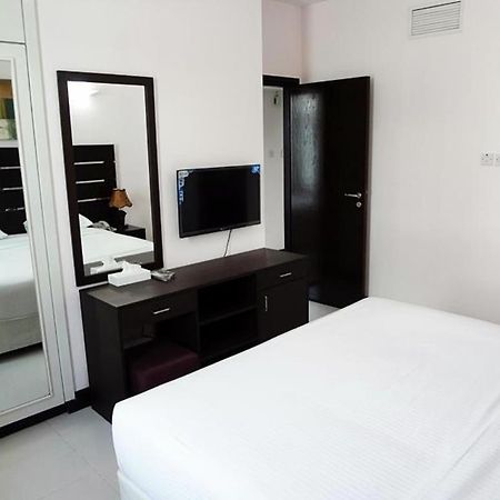 Premiere Hotel Apartments Dubai Esterno foto