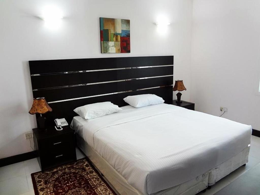 Premiere Hotel Apartments Dubai Esterno foto